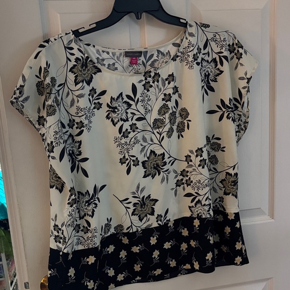 Black and Cream Floral Blouse - Picture 1 of 2
